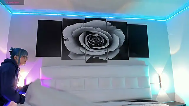 Snapshot of sofi_bakerr chatting on September 16, 2025, 11:55 am sofi bakerr online show from September 16, 2025, 11:55 am