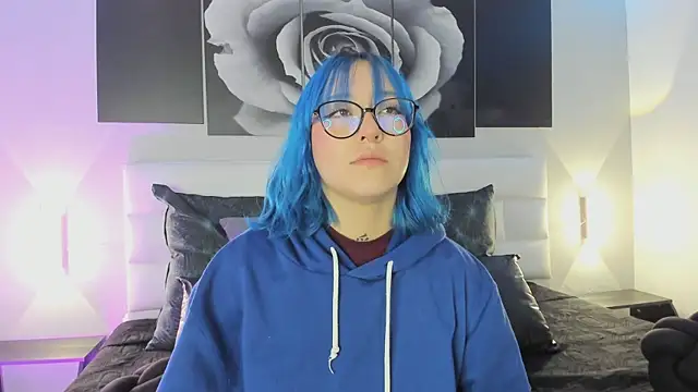 sofi bakerr online show from November 11, 2025, 11:32 am