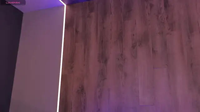 HannaConnor  online show from June 26, 2026, 11:53 pm