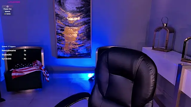 HannaConnor  online show from July 4, 2026, 1:39 pm