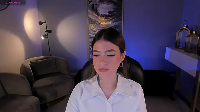 Snapshot of ViolettHansson chatting on January 29, 2025, 9:39 pm ViolettHansson online show from January 29, 2025, 9:39 pm