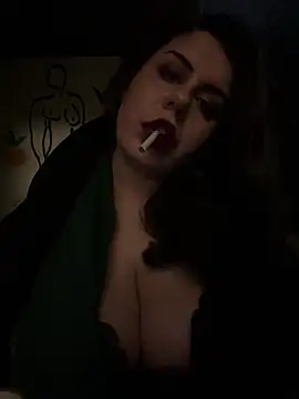 Snapshot of holyeroticss chatting on December 31, 2024, 10:56 pm holyeroticss online show from December 31, 2024, 10:56 pm