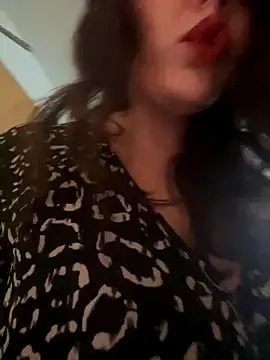 Snapshot of holyeroticss chatting on September 18, 2025, 7:49 pm holyeroticss online show from September 18, 2025, 7:49 pm