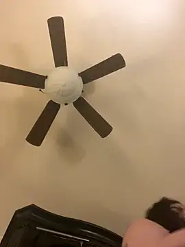 Snapshot of holyeroticss chatting on October 8, 2025, 2:53 am holyeroticss online show from October 8, 2025, 2:53 am