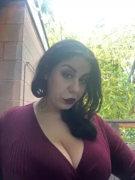 Snapshot of holyeroticss chatting on October 15, 2025, 9:04 pm holyeroticss online show from October 15, 2025, 9:04 pm