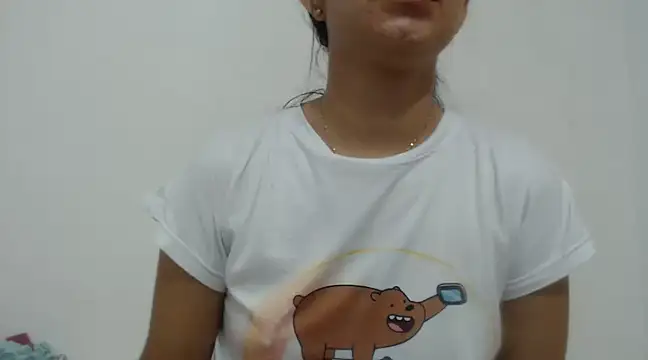 Snapshot of Alyson0001 chatting on February 3, 2025, 10:11 pm Alyson0001 online show from February 3, 2025, 10:11 pm