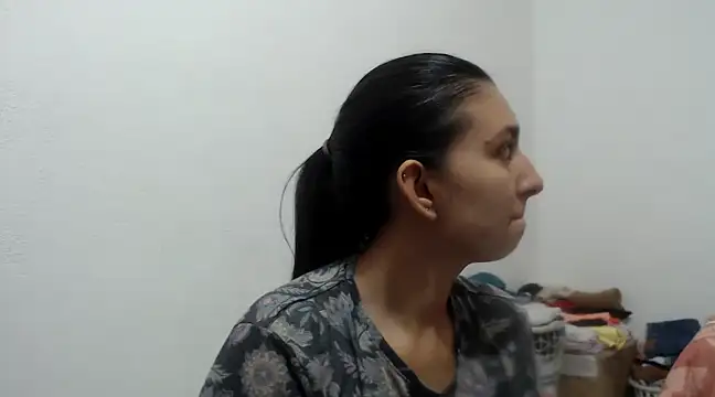 Snapshot of Alyson0001 chatting on March 10, 2025, 10:34 pm Alyson0001 online show from March 10, 2025, 10:34 pm