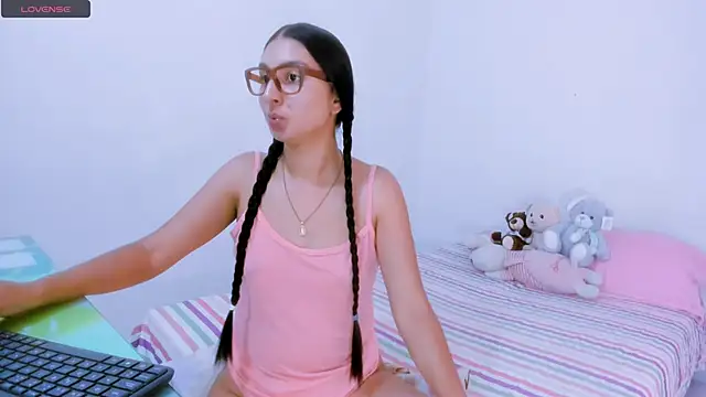 Snapshot of Alyson0001 chatting on October 1, 2025, 7:09 pm Alyson0001 online show from October 1, 2025, 7:09 pm