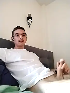 Germanboy9509 online show from April 27, 2026, 5:44 pm