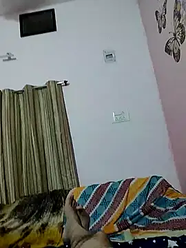 Snapshot of roadtucker123 chatting on February 26, 2025, 4:35 pm roadtucker123 online show from February 26, 2025, 4:35 pm