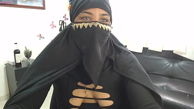 Aaliyah brown online show from December 9, 2024, 3:11 pm