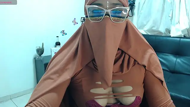 Aaliyah brown online show from January 12, 2025, 8:36 am