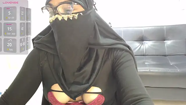 Aaliyah brown online show from September 18, 2025, 3:03 pm