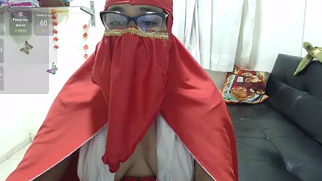 Aaliyah brown online show from October 3, 2025, 5:04 am