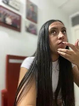 Snapshot of Salome_golvert chatting on January 10, 2025, 10:46 pm Salome golvert online show from January 10, 2025, 10:46 pm