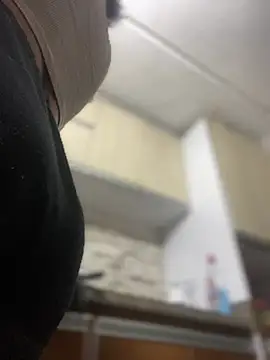 Snapshot of Salome_golvert chatting on January 17, 2025, 2:18 am Salome golvert online show from January 17, 2025, 2:18 am