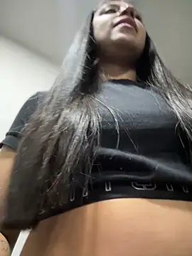 Snapshot of Salome_golvert chatting on September 26, 2025, 10:47 pm Salome golvert online show from September 26, 2025, 10:47 pm