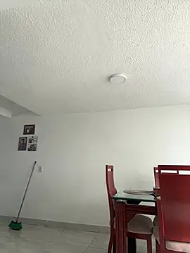 Salome golvert online show from March 13, 2026, 7:20 pm