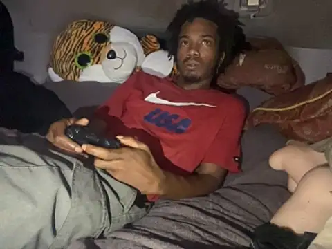 SlimeCrownzOut5 online show from November 23, 2025, 5:07 am