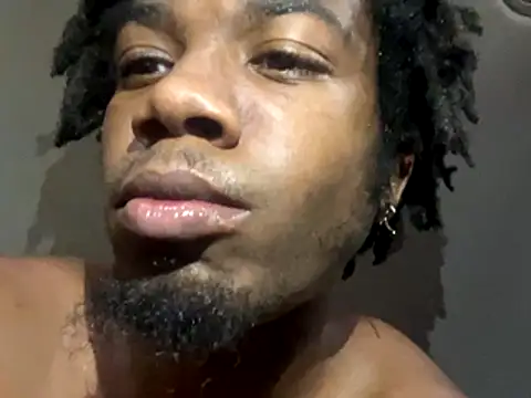 SlimeCrownzOut5 online show from December 18, 2025, 5:19 pm