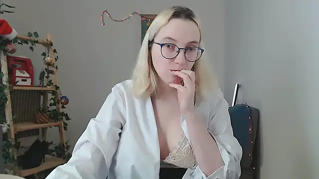 kiratarot online show from February 27, 2025, 1:38 pm