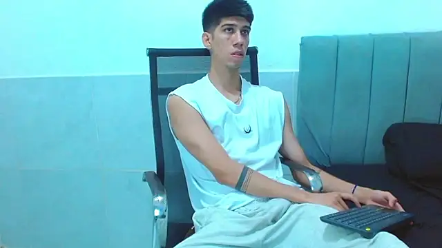 jhony-sex online show from December 21, 2025, 9:33 pm