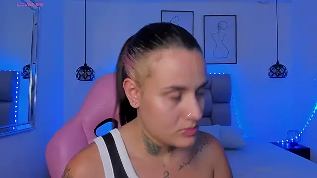 Susan-Sweet-7 online show from February 13, 2026, 8:16 pm