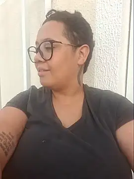 Snapshot of yasminmeyer00 chatting on January 24, 2025, 9:15 pm yasminmeyer00 online show from January 24, 2025, 9:15 pm
