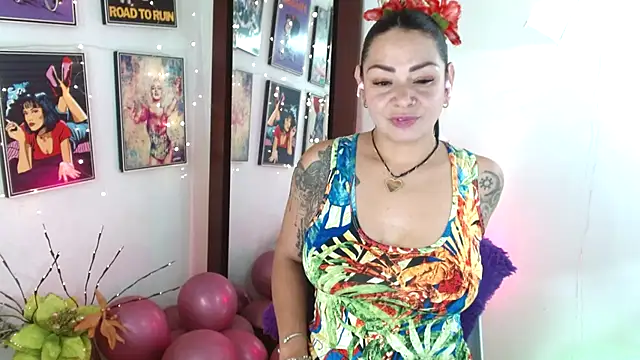 Ginna--mia online show from December 15, 2024, 6:37 pm