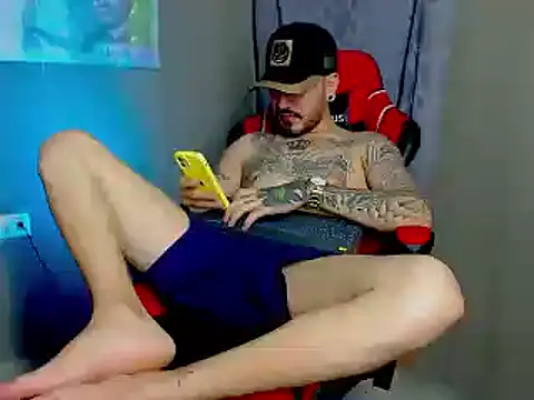 Snapshot of smoker445 chatting on January 16, 2025, 8:33 am smoker445 online show from January 16, 2025, 8:33 am