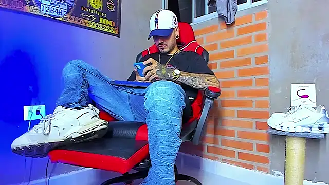 smoker445 online show from September 28, 2025, 12:49 am