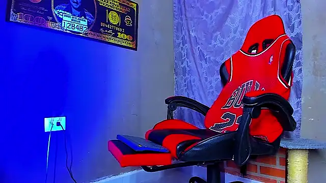 smoker445 online show from October 7, 2025, 10:34 am