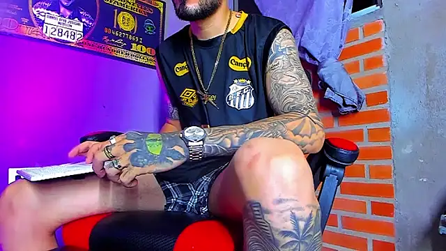 smoker445 online show from November 18, 2025, 12:38 am