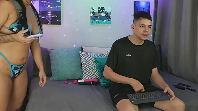 Snapshot of Cleoanubis- chatting on October 21, 2025, 9:43 am Cleoanubis- online show from October 21, 2025, 9:43 am