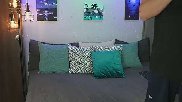 Snapshot of Cleoanubis- chatting on November 3, 2025, 7:42 am Cleoanubis- online show from November 3, 2025, 7:42 am