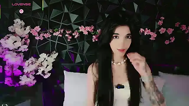 Snapshot of Finibondi chatting on September 18, 2025, 6:37 am Finibondi online show from September 18, 2025, 6:37 am