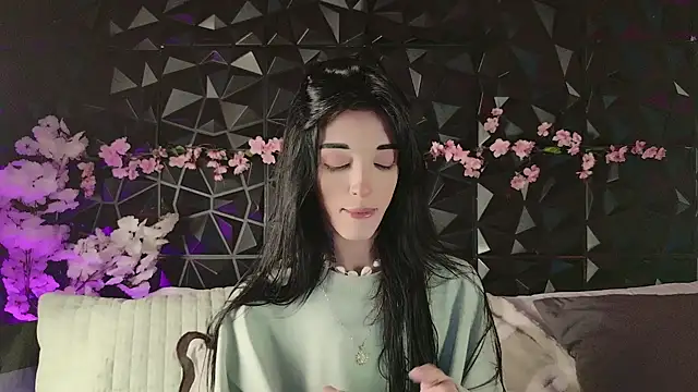 Snapshot of Finibondi chatting on September 28, 2025, 6:30 am Finibondi online show from September 28, 2025, 6:30 am