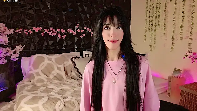 Snapshot of Finibondi chatting on October 8, 2025, 7:17 am Finibondi online show from October 8, 2025, 7:17 am