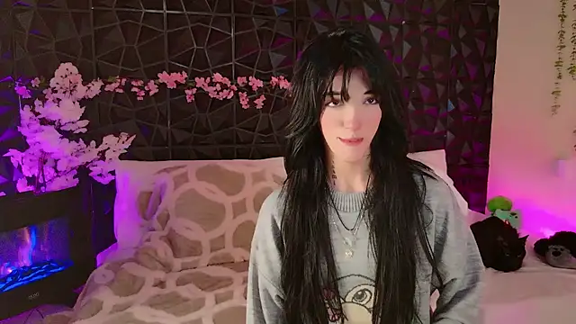 Snapshot of Finibondi chatting on October 10, 2025, 6:34 am Finibondi online show from October 10, 2025, 6:34 am