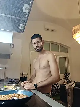 Snapshot of litleboy92 chatting on November 4, 2025, 12:32 am litleboy92 online show from November 4, 2025, 12:32 am