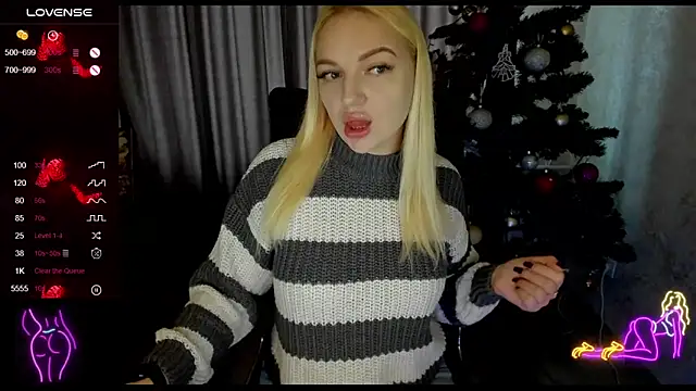 Snapshot of Stella__Cox chatting on December 4, 2025, 9:07 am Stella Cox online show from December 4, 2025, 9:07 am