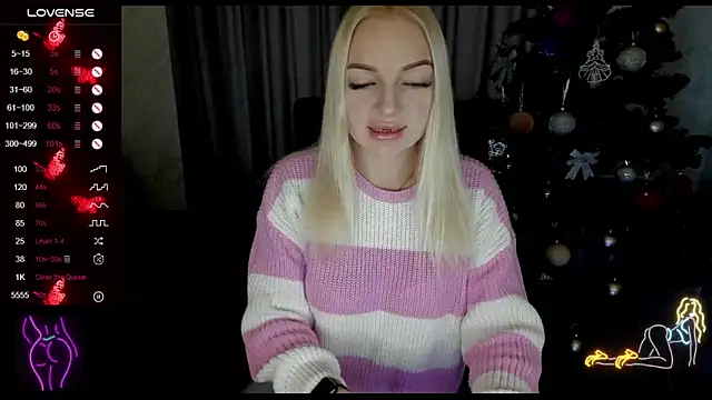 Snapshot of Stella__Cox chatting on December 18, 2025, 6:19 am Stella Cox online show from December 18, 2025, 6:19 am