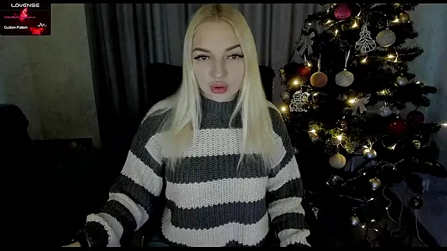 Snapshot of Stella__Cox chatting on January 8, 2026, 6:16 am Stella Cox online show from January 8, 2026, 6:16 am