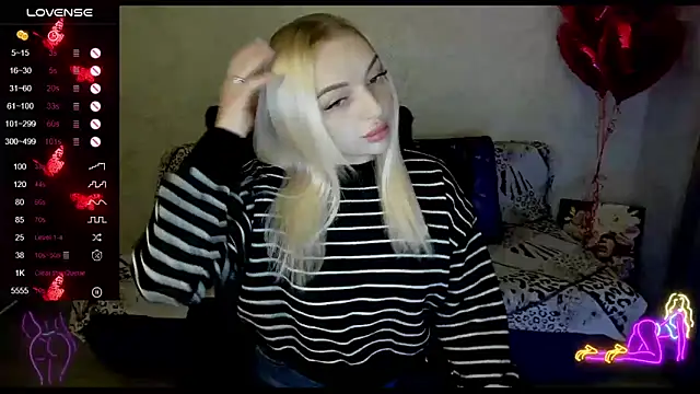 Snapshot of Stella__Cox chatting on February 16, 2026, 2:35 pm Stella Cox online show from February 16, 2026, 2:35 pm