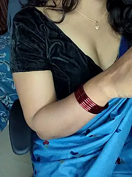 Tanvi-patil online show from January 2, 2025, 6:07 am
