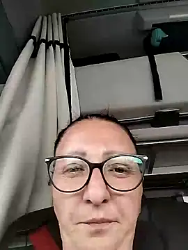 cuplubijoanna online show from June 17, 2026, 11:34 am