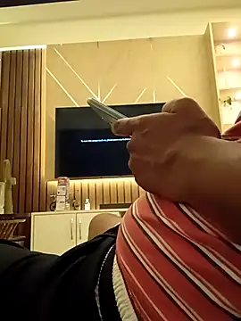 Snapshot of SexyMama_boy chatting on April 18, 2026, 7:40 pm SexyMama boy online show from April 18, 2026, 7:40 pm