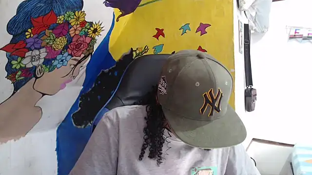 Snapshot of yohatinelly07 chatting on September 12, 2025, 9:04 pm yohatinelly07 online show from September 12, 2025, 9:04 pm