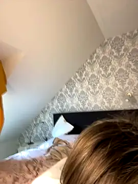 Snapshot of JuicyFruits93 chatting on September 30, 2025, 12:10 pm JuicyFruits93 online show from September 30, 2025, 12:10 pm