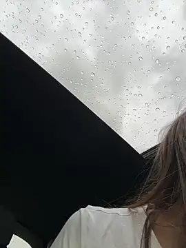 Snapshot of JuicyFruits93 chatting on March 11, 2026, 3:51 pm JuicyFruits93 online show from March 11, 2026, 3:51 pm